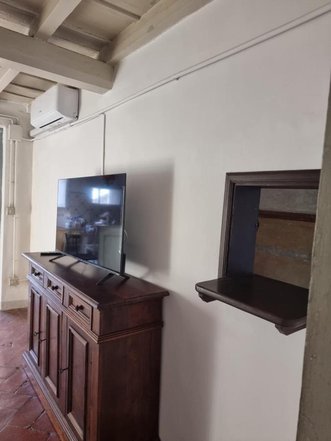 La Birba Badessa Di Ponte Vecchio Lägenhet Florens Exteriör bild